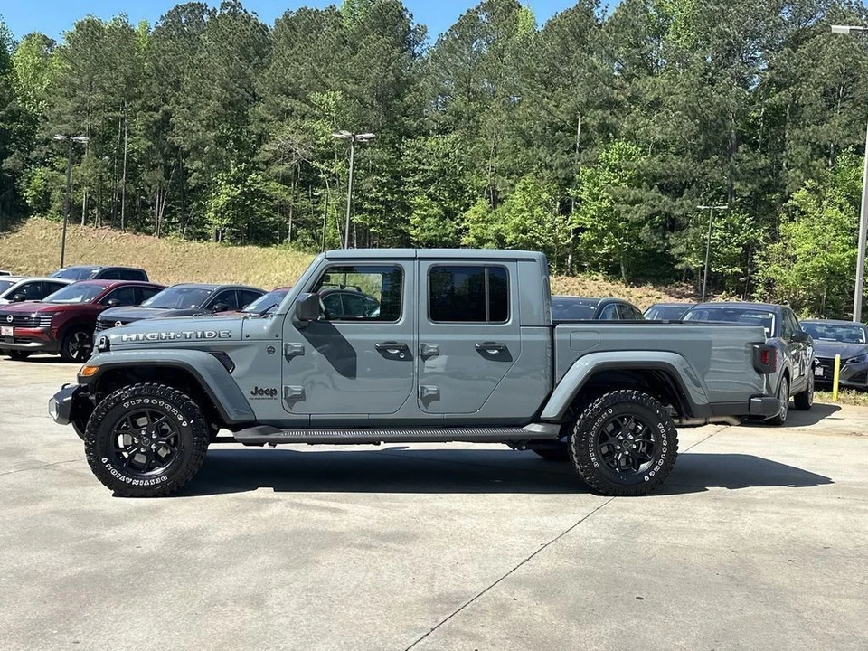 2025 Jeep JT Gladiator - Image 4 of 27