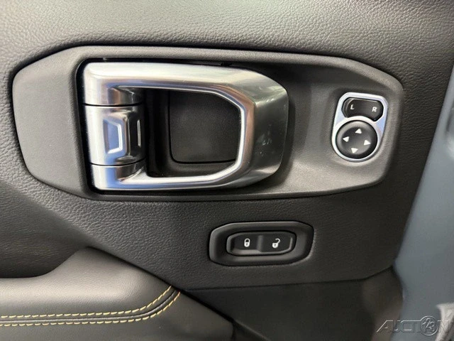 2025 Jeep JT Gladiator - Image 12 of 12