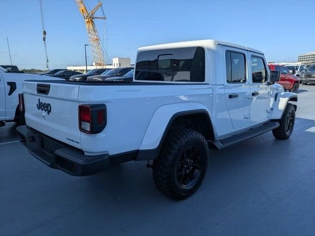 2025 Jeep JT Gladiator - Image 6 of 12