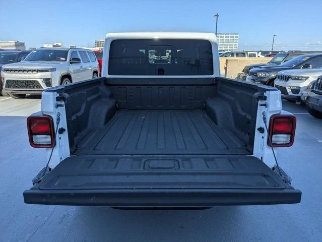 2025 Jeep JT Gladiator - Image 12 of 12