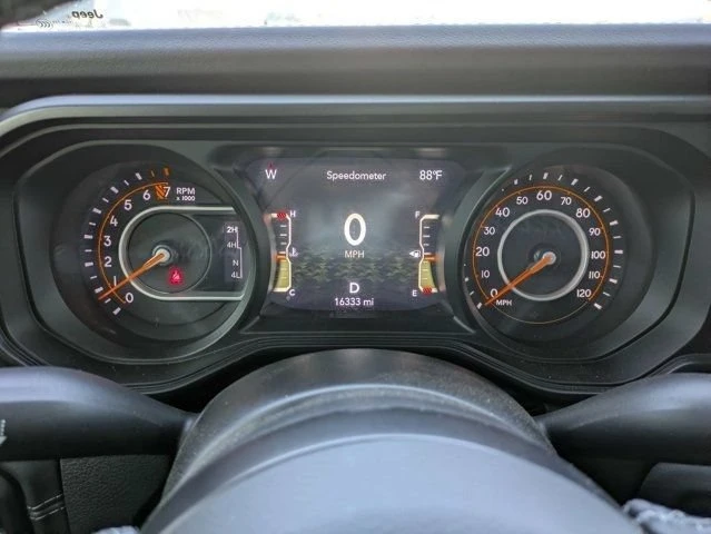 2025 Jeep JT Gladiator - Image 7 of 12