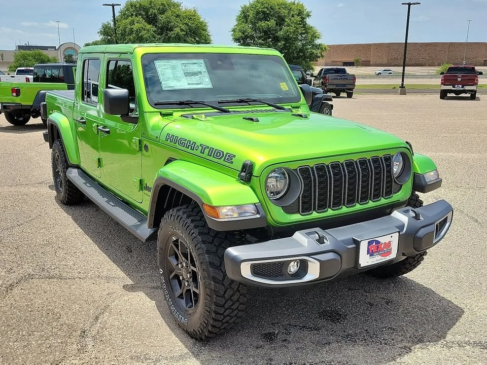 2025 Jeep JT Gladiator - Image 6 of 7