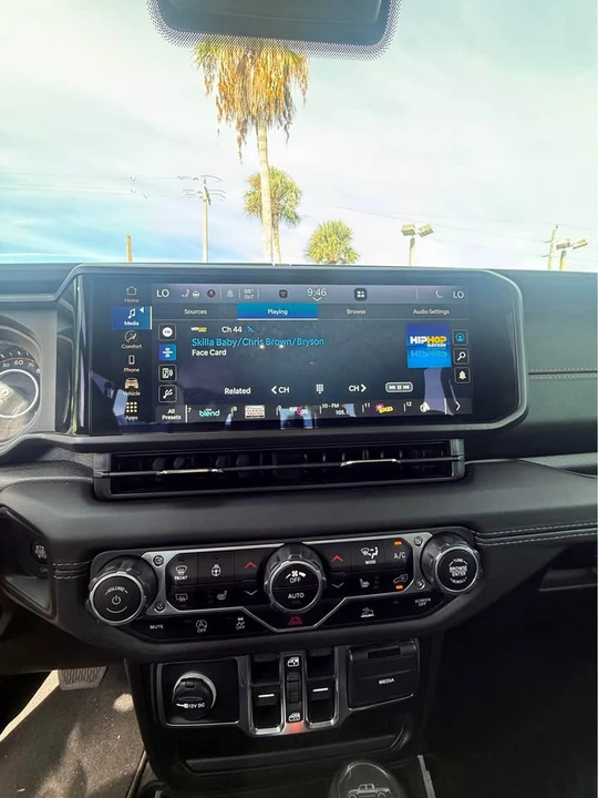2025 Jeep JT Gladiator - Image 6 of 18