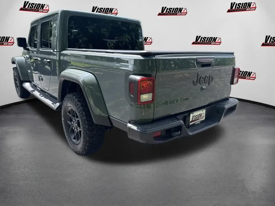 2025 Jeep JT Gladiator - Image 7 of 12
