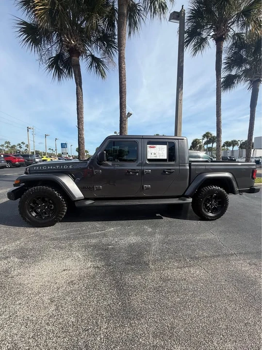 2025 Jeep JT Gladiator - Image 2 of 18