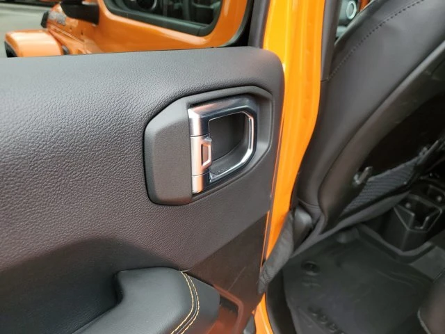 2025 Jeep JT Gladiator - Image 10 of 20