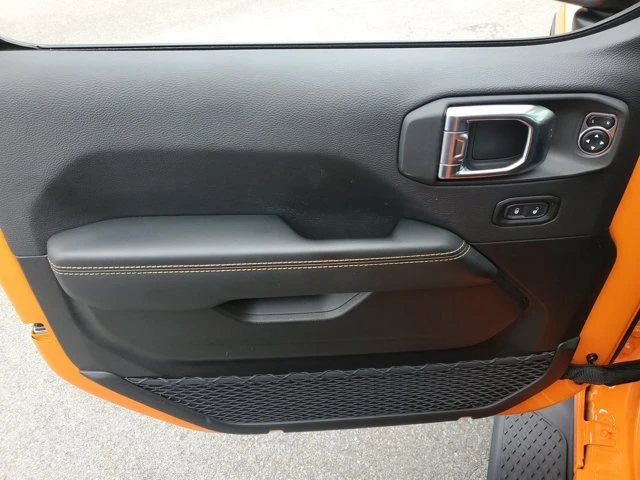 2025 Jeep JT Gladiator - Image 14 of 20