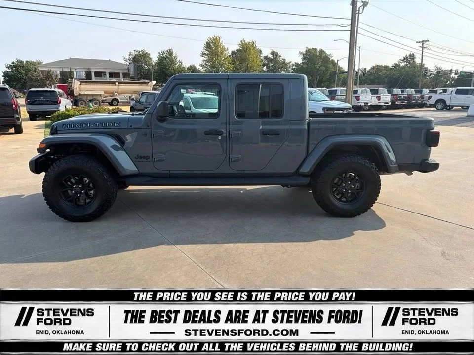 2025 Jeep JT Gladiator - Image 10 of 20