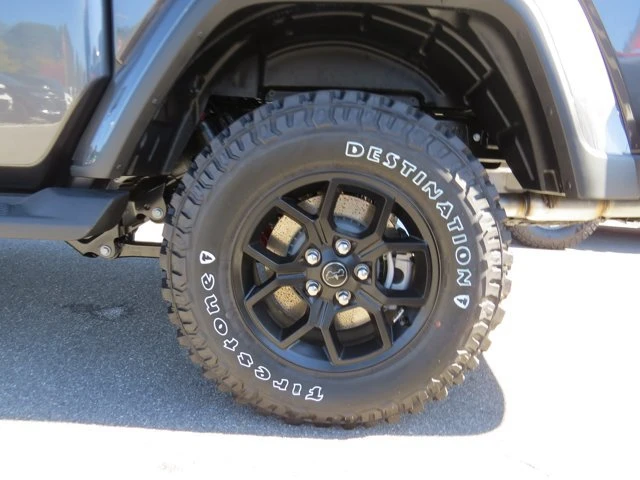 2025 Jeep JT Gladiator - Image 11 of 20