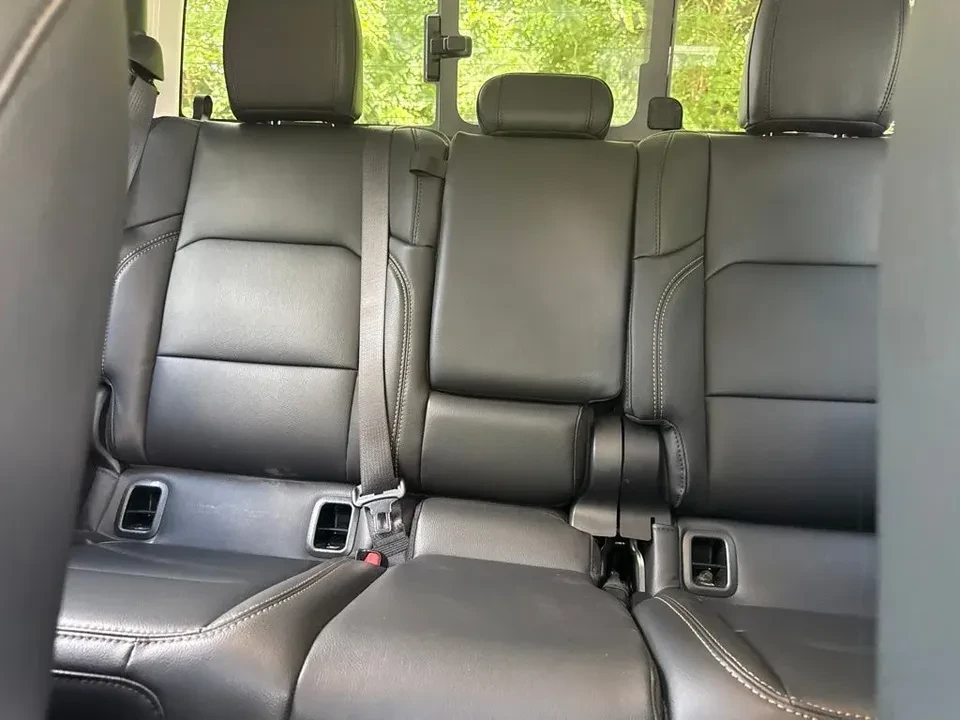 2025 Jeep JT Gladiator - Image 7 of 12