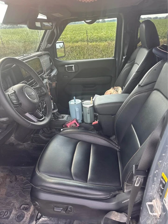 2025 Jeep JT Gladiator - Image 12 of 15