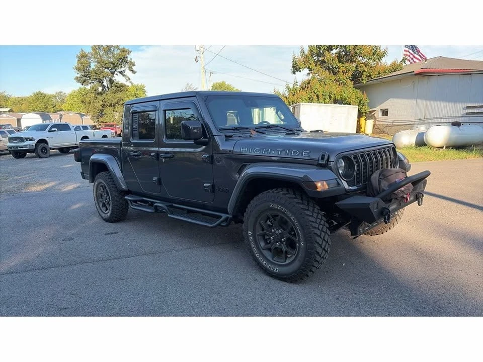 2025 Jeep JT Gladiator - Image 2 of 4