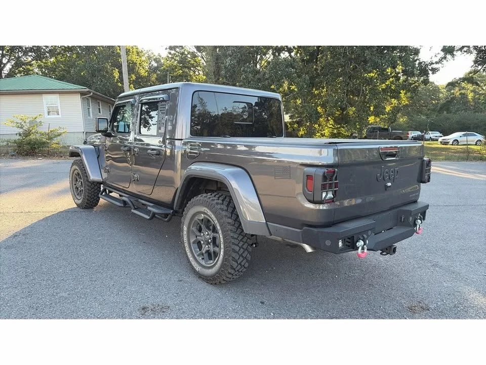 2025 Jeep JT Gladiator - Image 4 of 4