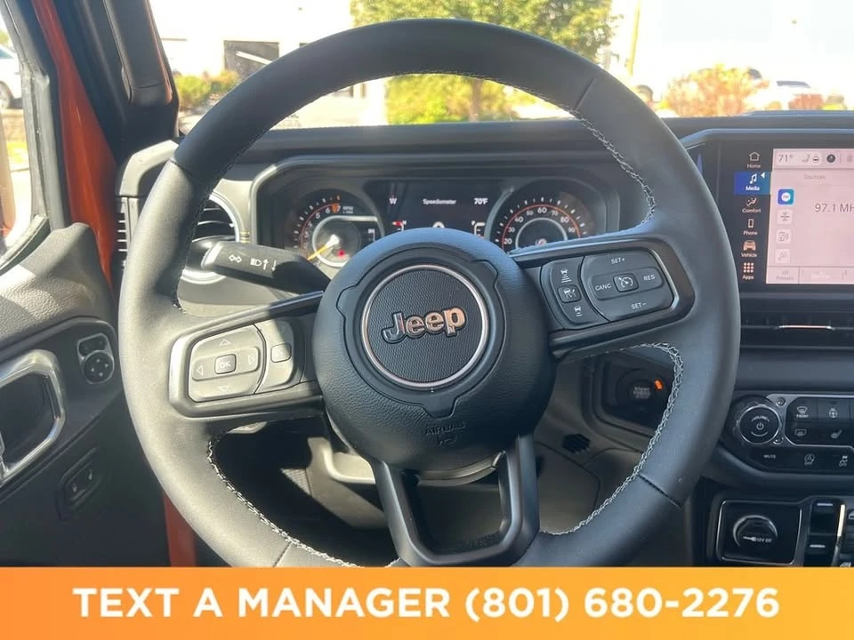 2025 Jeep JT Gladiator - Image 17 of 20