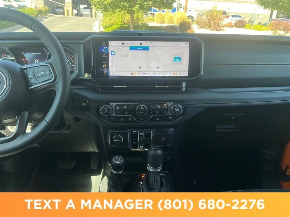 2025 Jeep JT Gladiator - Image 20 of 20