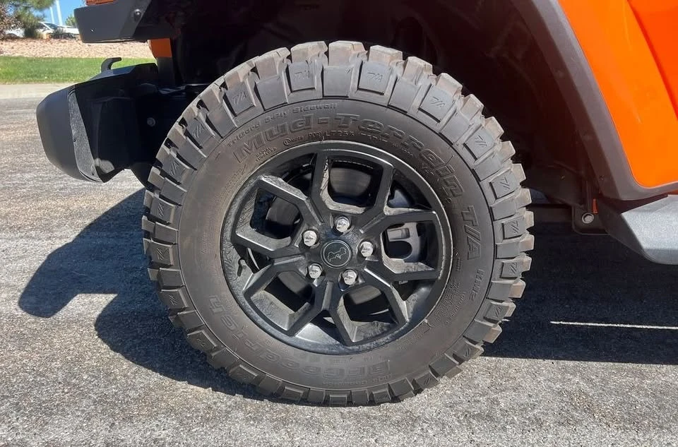2025 Jeep JT Gladiator - Image 7 of 16