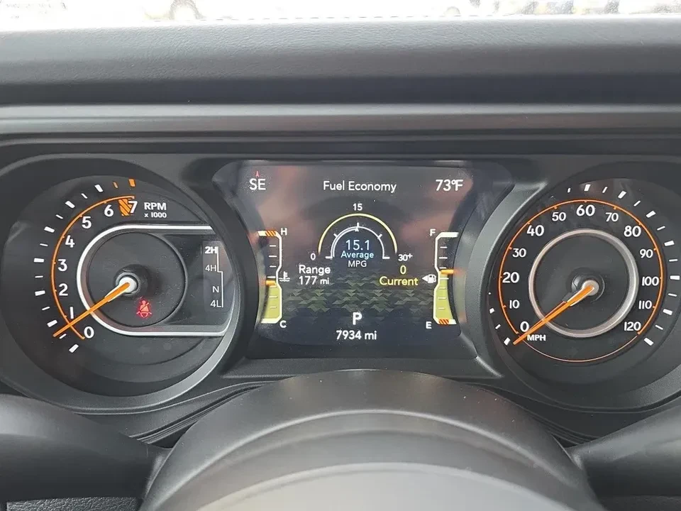 2025 Jeep JT Gladiator - Image 10 of 15