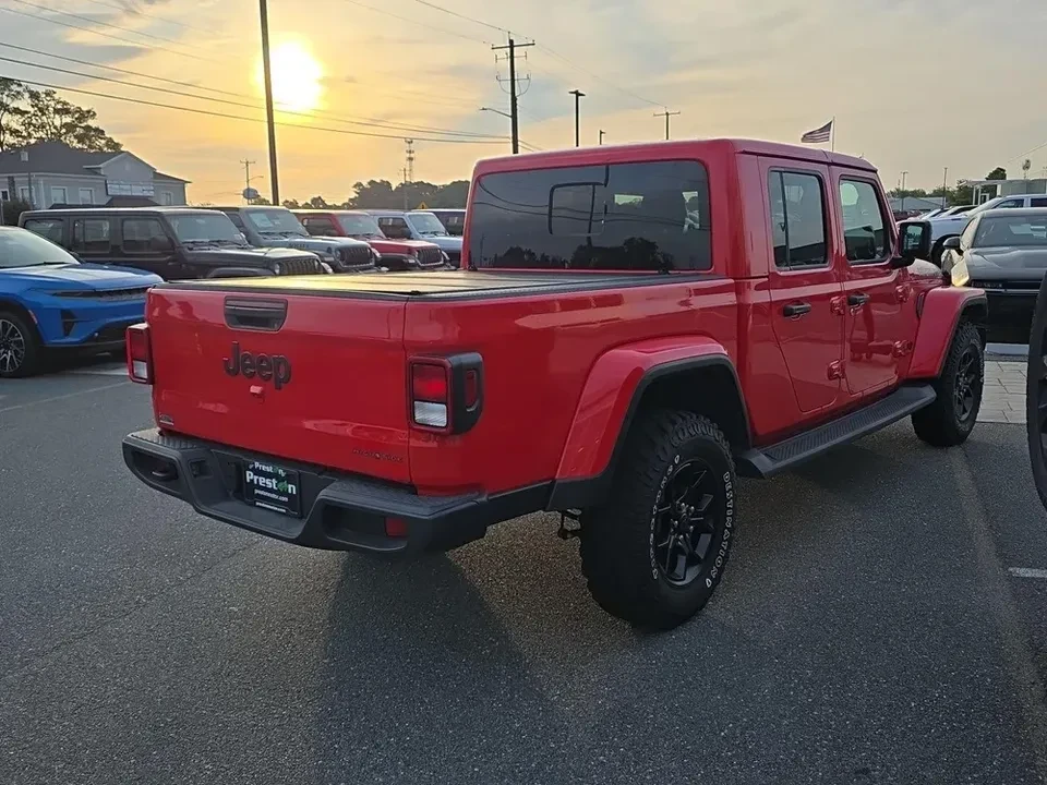 2025 Jeep JT Gladiator - Image 5 of 15