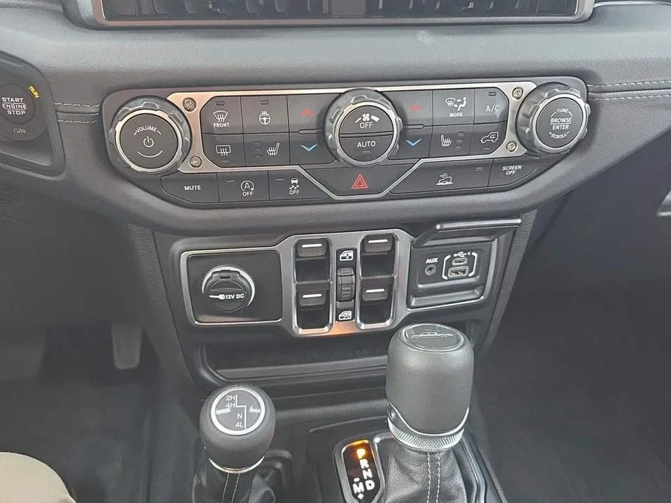 2025 Jeep JT Gladiator - Image 12 of 15
