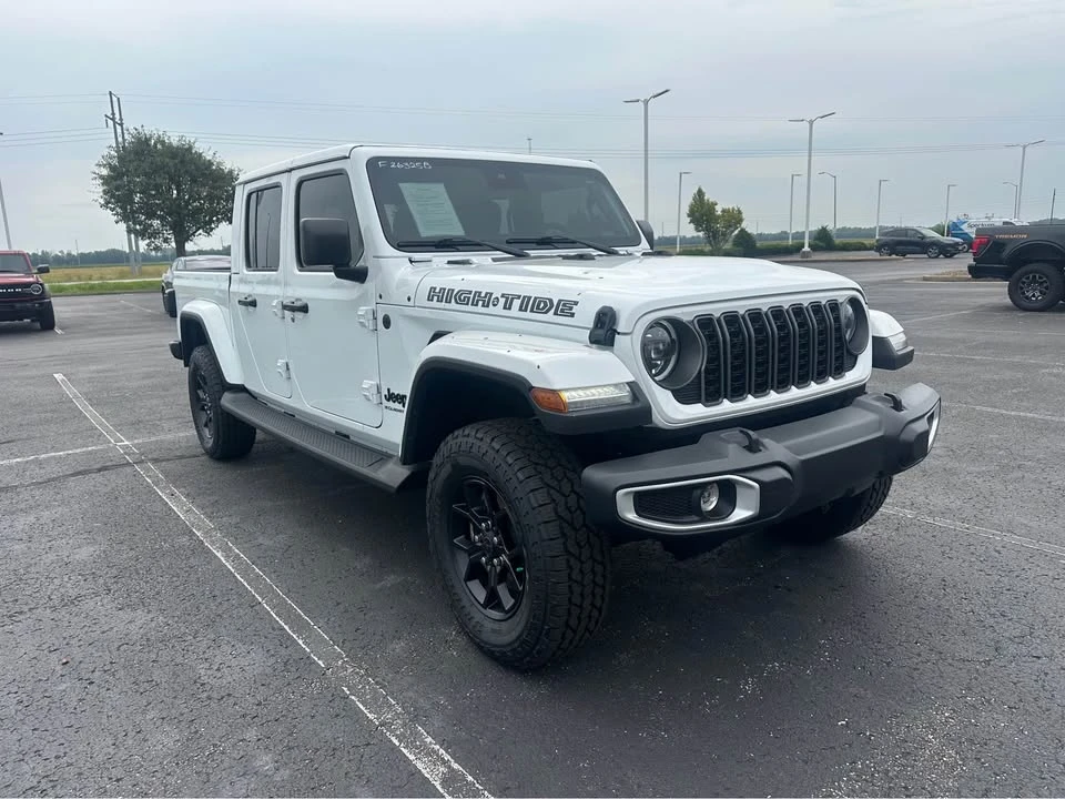 2025 Jeep JT Gladiator - Image 3 of 12