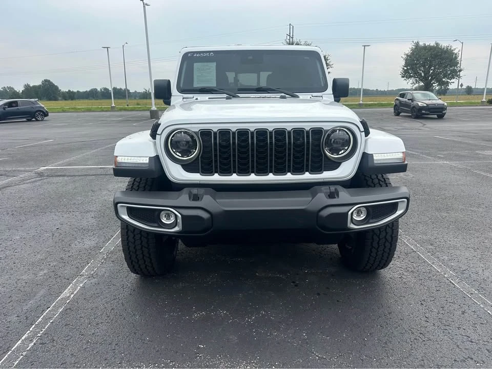 2025 Jeep JT Gladiator - Image 2 of 12