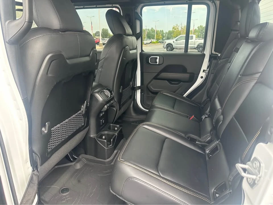 2025 Jeep JT Gladiator - Image 10 of 12
