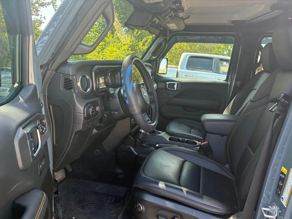 2025 Jeep JT Gladiator - Image 5 of 15