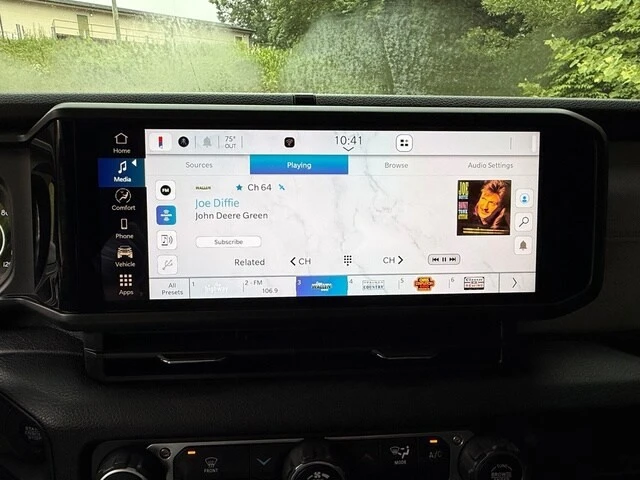 2025 Jeep JT Gladiator - Image 21 of 28