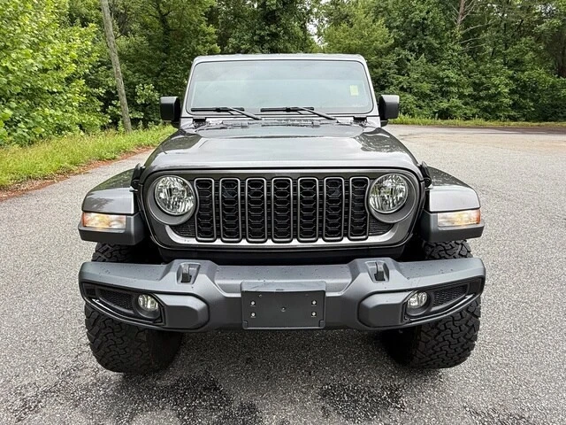 2025 Jeep JT Gladiator - Image 3 of 28