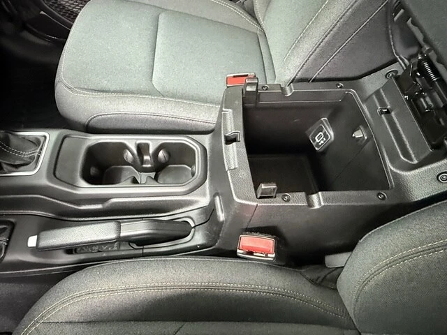 2025 Jeep JT Gladiator - Image 26 of 28