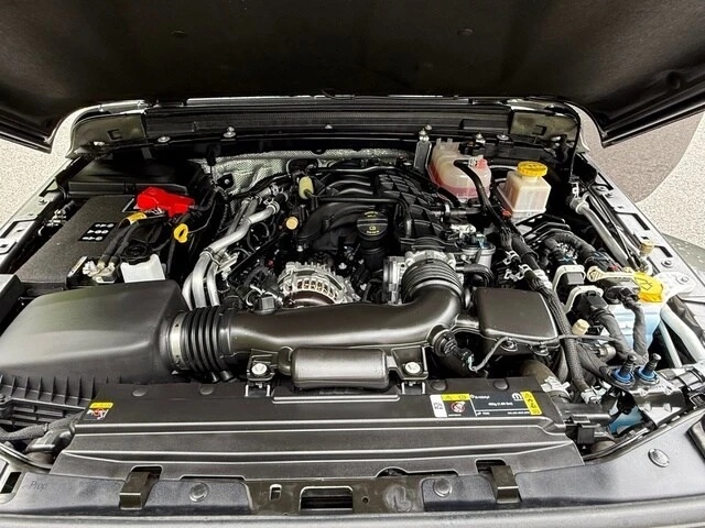 2025 Jeep JT Gladiator - Image 10 of 28