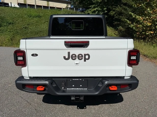 2025 Jeep JT Gladiator - Image 8 of 21