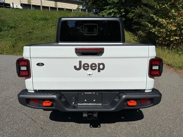 2025 Jeep JT Gladiator - Image 8 of 21