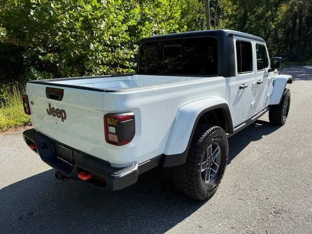 2025 Jeep JT Gladiator - Image 7 of 21