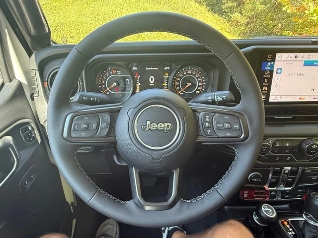 2025 Jeep JT Gladiator - Image 21 of 21