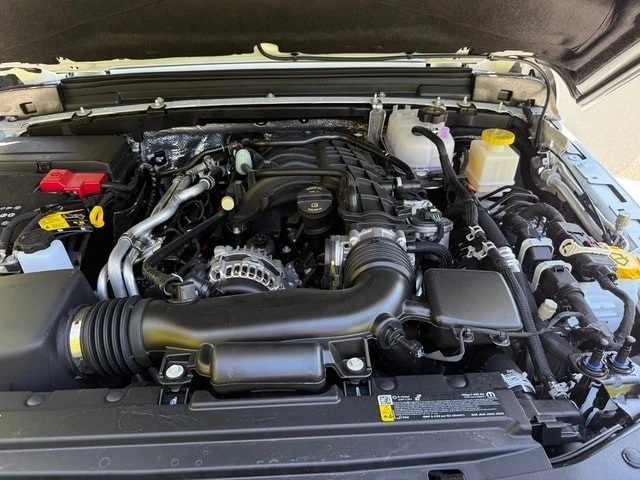 2025 Jeep JT Gladiator - Image 13 of 21