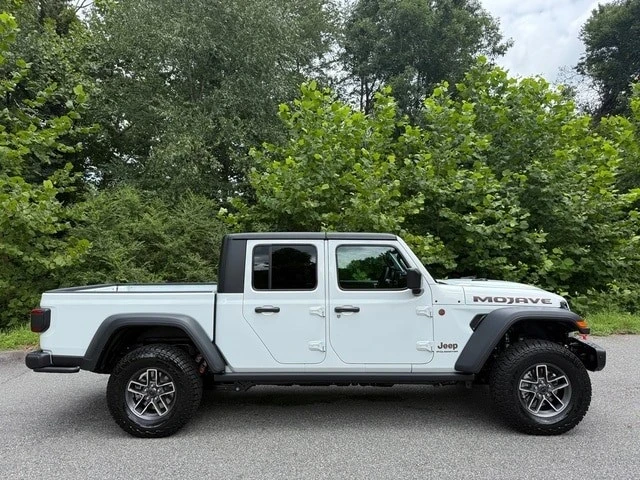 2025 Jeep JT Gladiator - Image 6 of 21