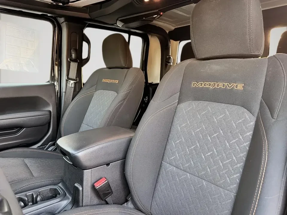 2025 Jeep JT Gladiator - Image 17 of 20