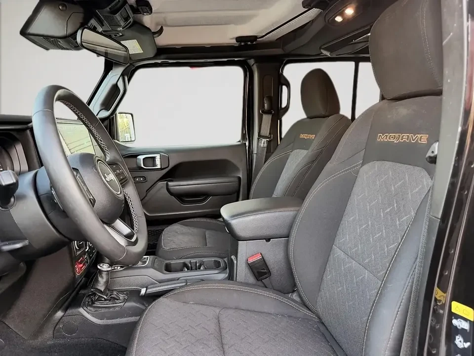 2025 Jeep JT Gladiator - Image 16 of 20