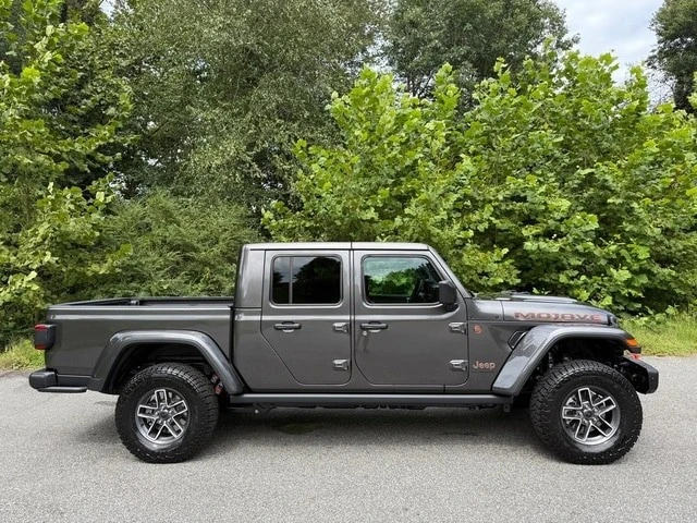 2025 Jeep JT Gladiator - Image 6 of 21