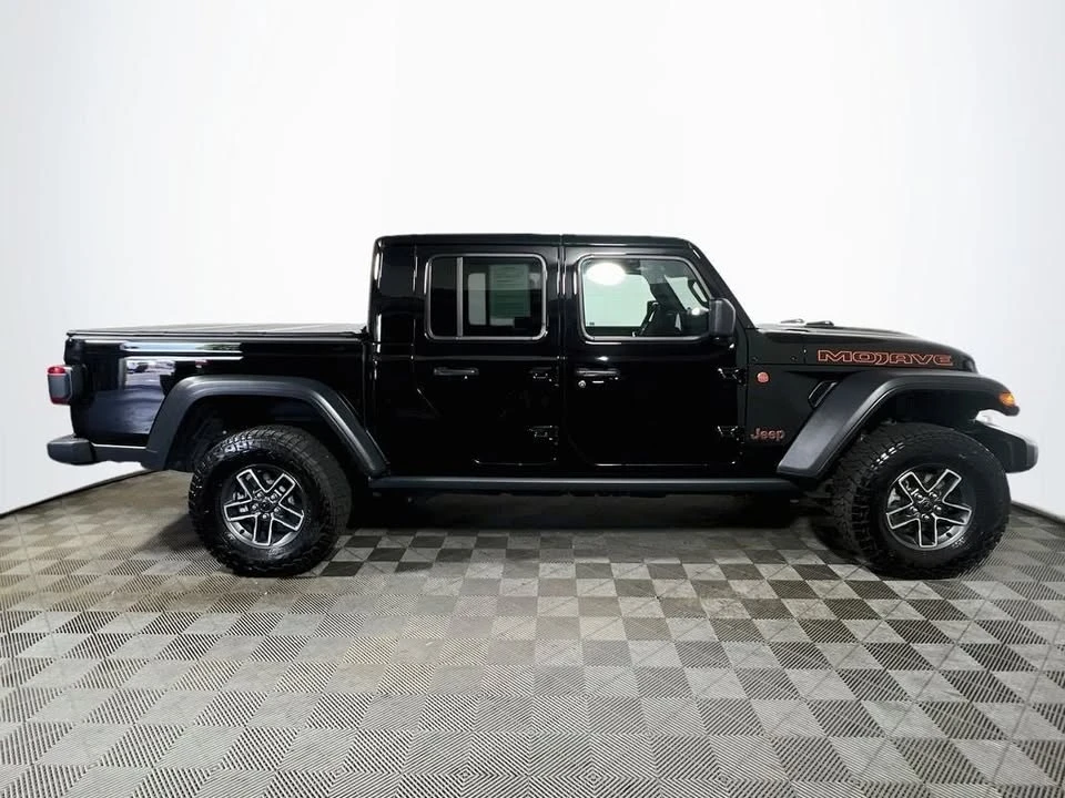 2025 Jeep JT Gladiator - Image 8 of 19