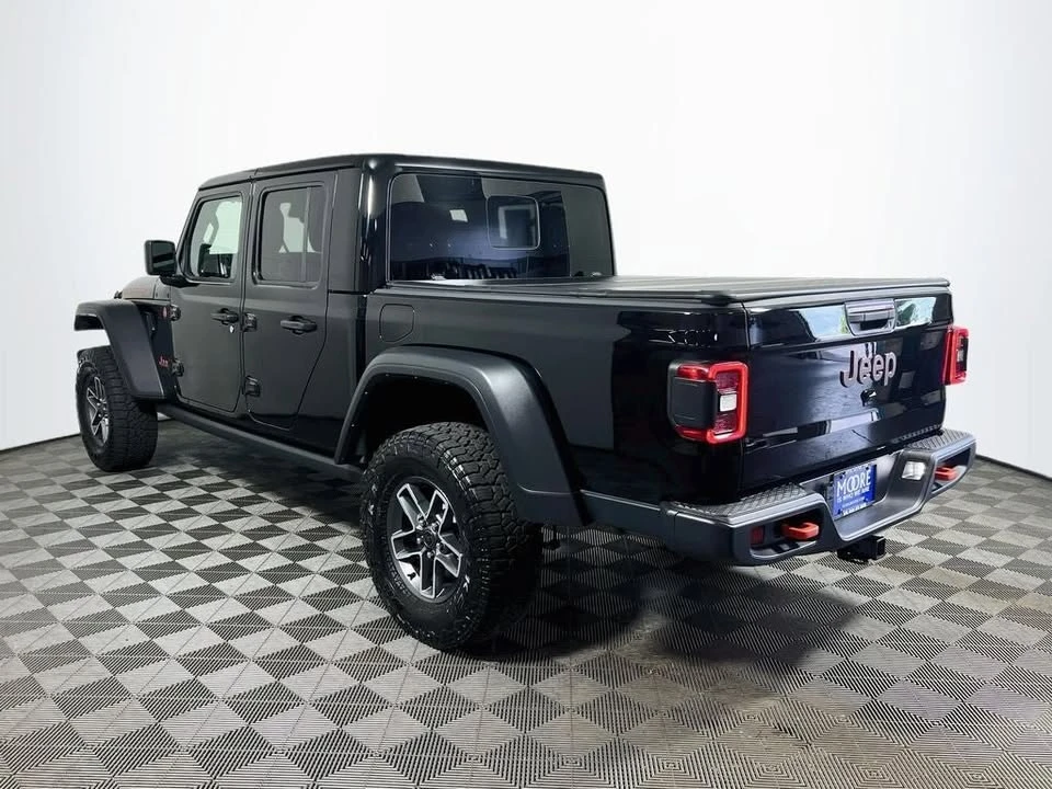 2025 Jeep JT Gladiator - Image 5 of 19