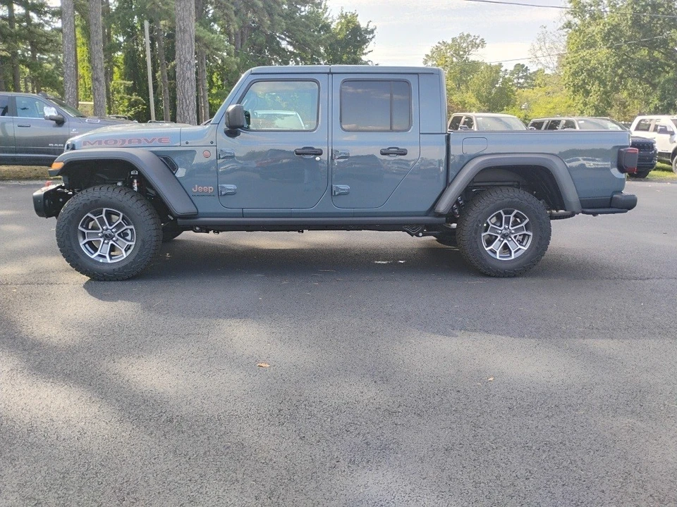 2025 Jeep JT Gladiator - Image 8 of 12