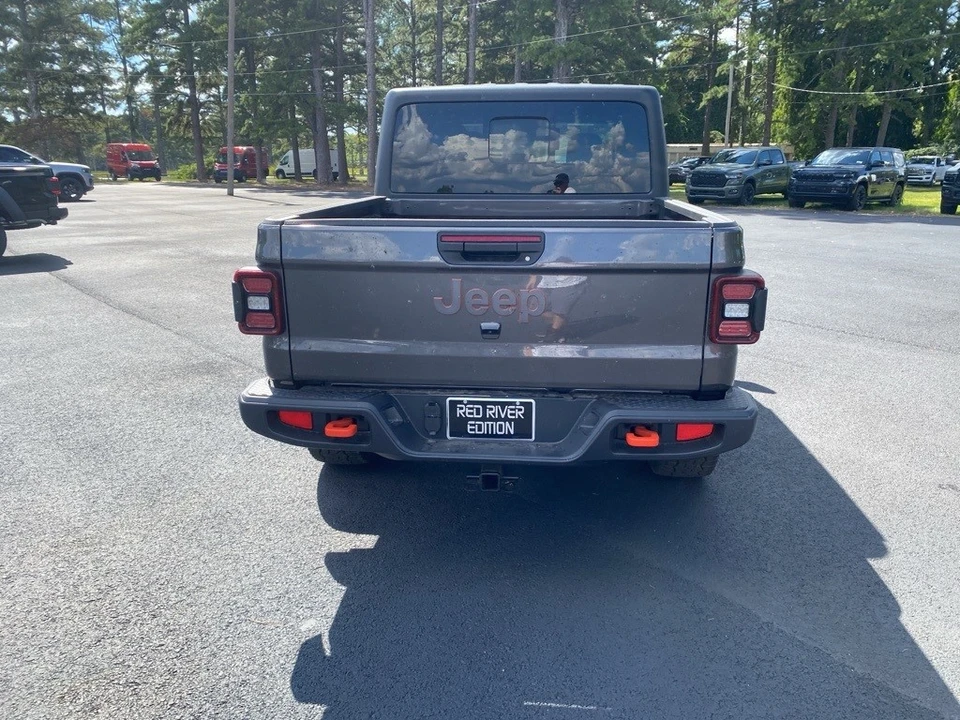 2025 Jeep JT Gladiator - Image 6 of 12
