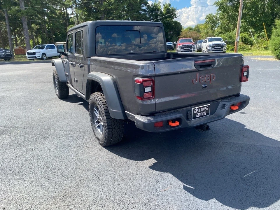 2025 Jeep JT Gladiator - Image 7 of 12