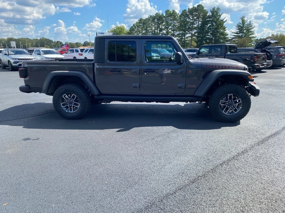 2025 Jeep JT Gladiator - Image 4 of 12