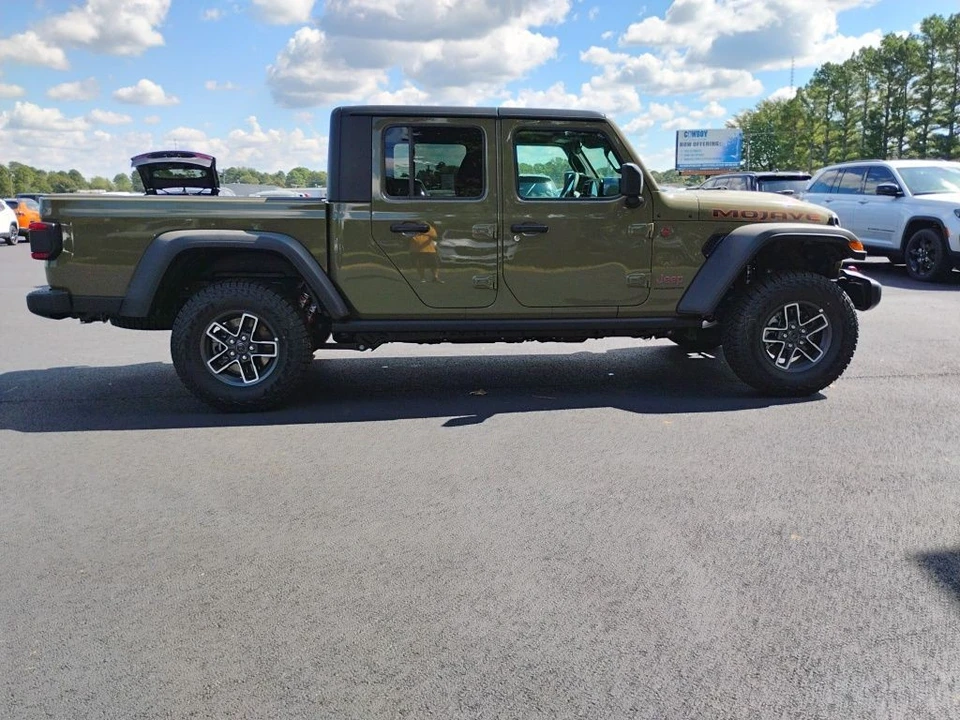 2025 Jeep JT Gladiator - Image 4 of 12