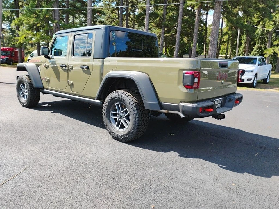 2025 Jeep JT Gladiator - Image 7 of 12