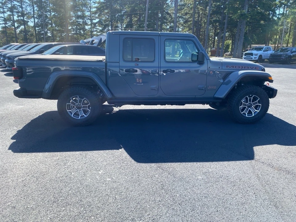 2025 Jeep JT Gladiator - Image 4 of 12