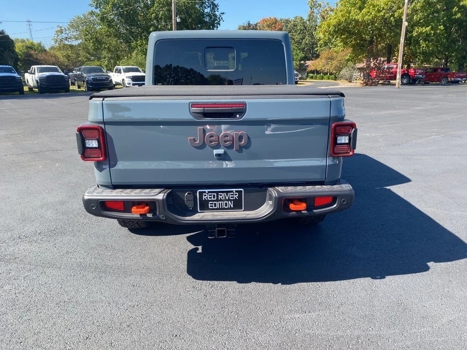 2025 Jeep JT Gladiator - Image 6 of 12